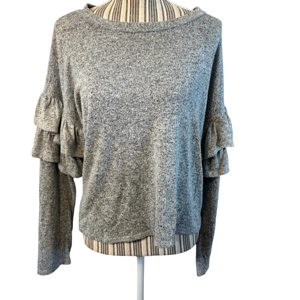 Heart & Hips Sweater Top Large Heather Gray Ruffle Sleeve CrewNeck Stretch